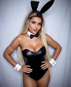 Sexy Blonde GFE escort